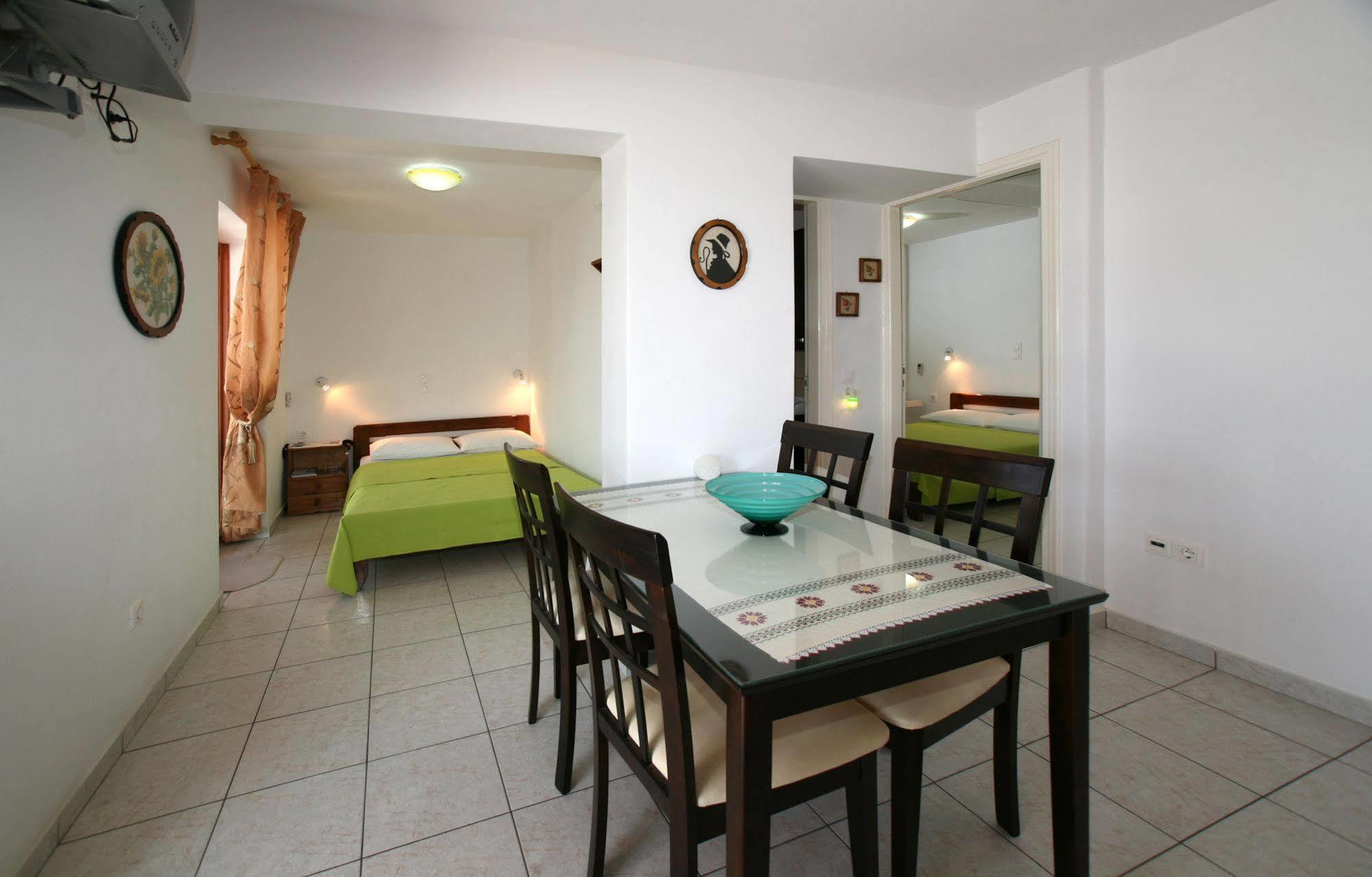 Kapetanos Rooms Naxos City Luaran gambar